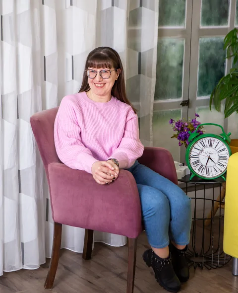 Галина Моллова - Социален работник в Комплекс за социални услуги - Център за обществена подкрепа (ЦОП) - Сдружение Бъдеще за децата